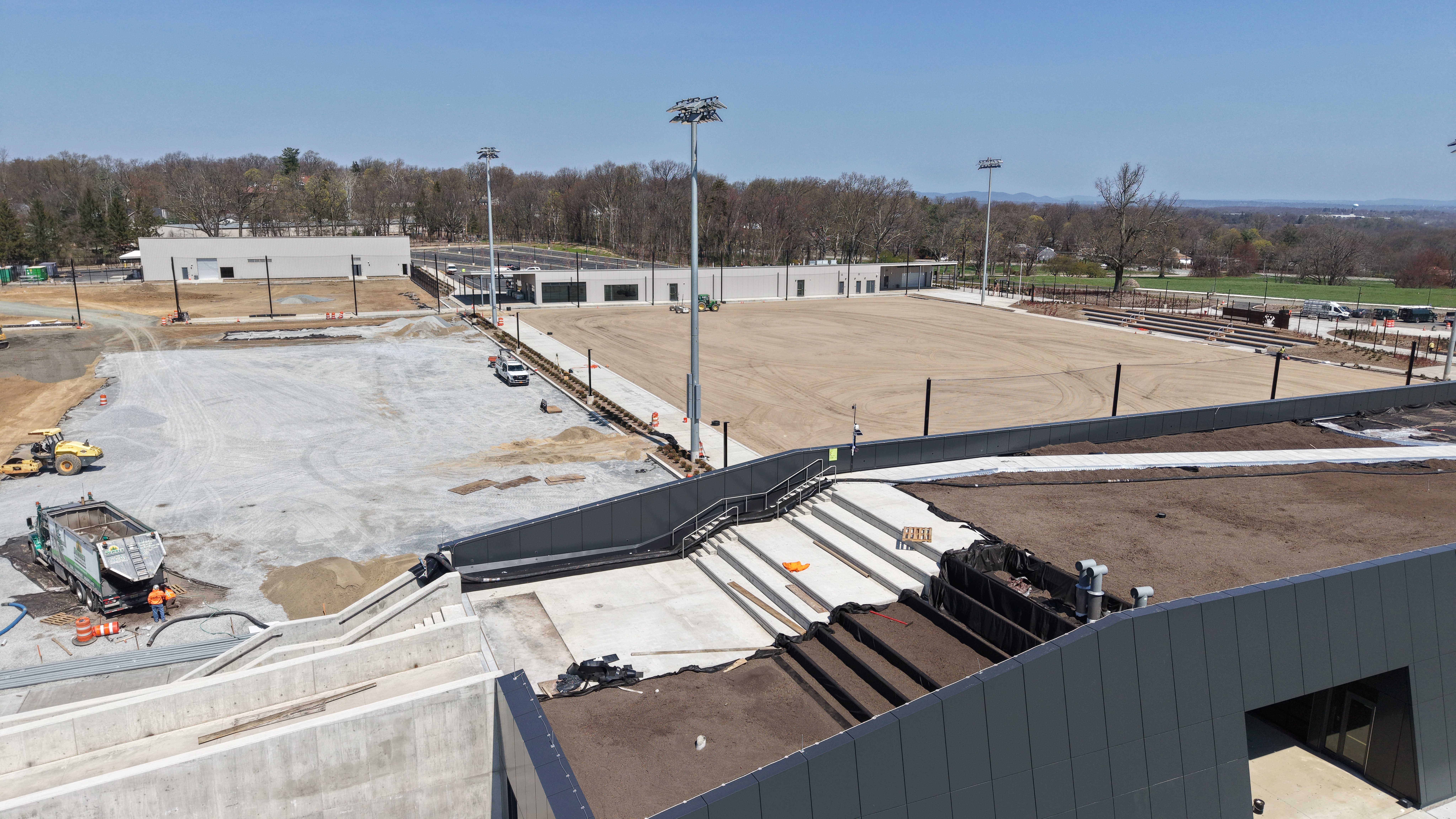 Roof and site progress documentation